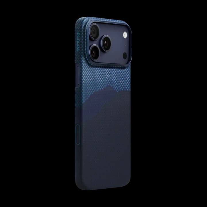 Pitaka Ultra-Slim Black/Blue Case for iPhone 17 Pro & 17 Pro Max